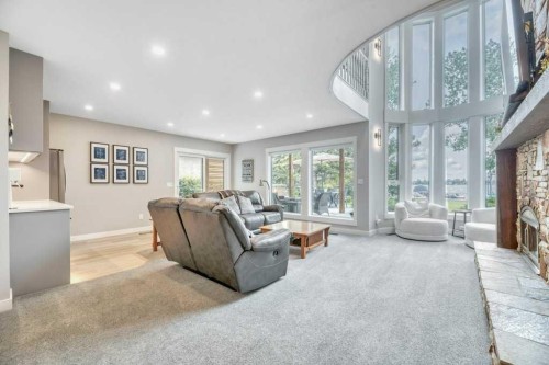 601 East Chestermere Drive, Chestermere, AB - Indoor