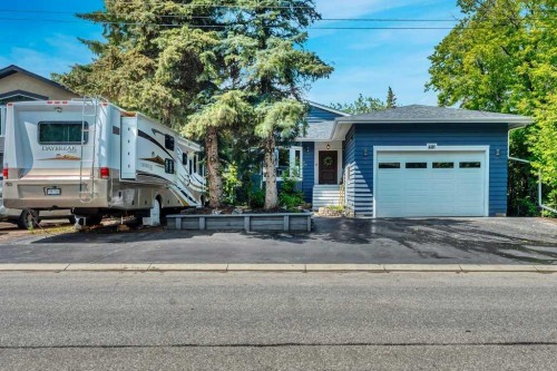 601 East Chestermere Drive, Chestermere, AB - Outdoor With Facade