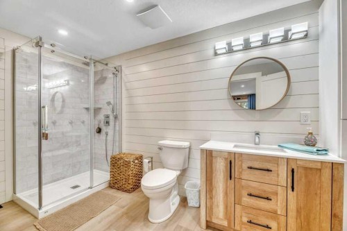 601 East Chestermere Drive, Chestermere, AB - Indoor Photo Showing Bathroom