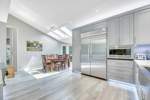 601 East Chestermere Drive, Chestermere, AB - Indoor