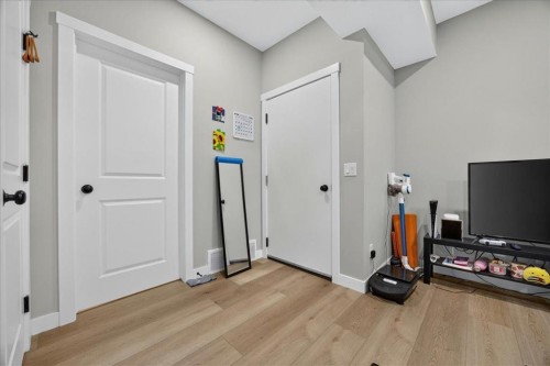 4620 81 Street Nw, Calgary, AB 