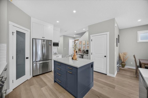 4620 81 Street Nw, Calgary, AB 