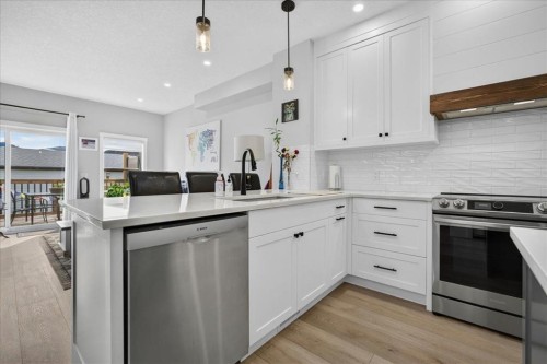 4620 81 Street Nw, Calgary, AB 