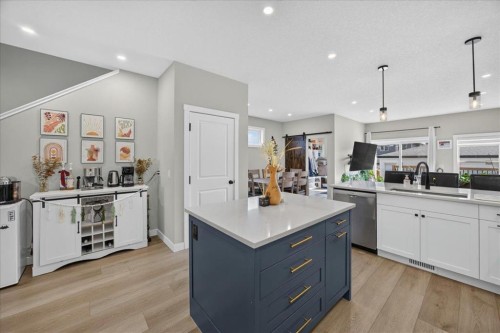 4620 81 Street Nw, Calgary, AB 