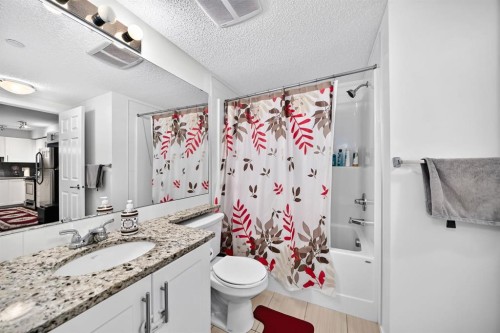 4310-755 Copperpond Boulevard Se, Calgary, AB - Indoor Photo Showing Bathroom
