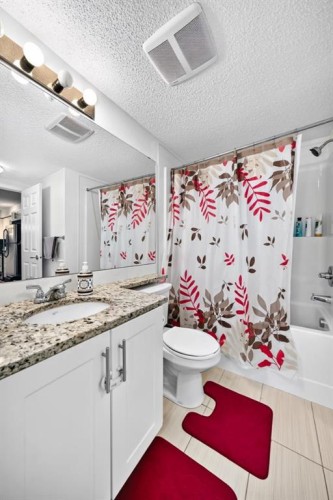 4310-755 Copperpond Boulevard Se, Calgary, AB - Indoor Photo Showing Bathroom