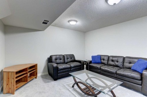 188 Mt Selkirk Close Se, Calgary, AB 