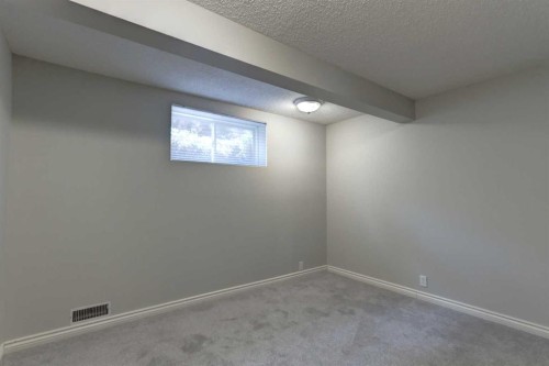 188 Mt Selkirk Close Se, Calgary, AB 