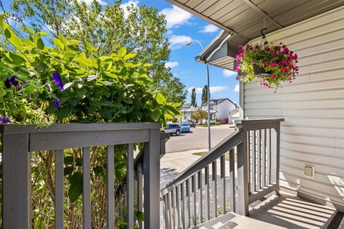 158 Saratoga Close Ne, Calgary, AB - Outdoor With Deck Patio Veranda With Exterior