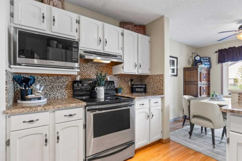158 Saratoga Close Ne, Calgary, AB 
