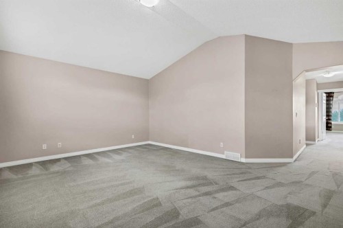 92 Everhollow Way Sw, Calgary, AB 