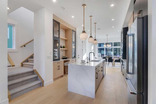 612 22 Avenue Ne, Calgary, AB 