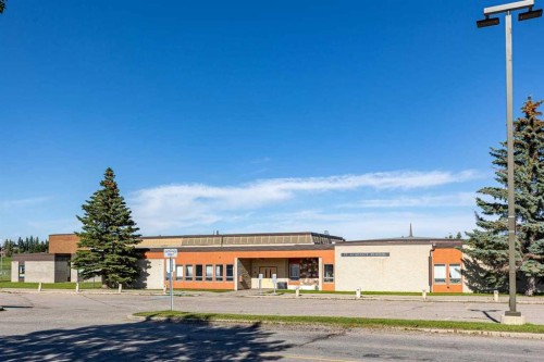 123-10120 Brookpark Boulevard Sw, Calgary, AB 