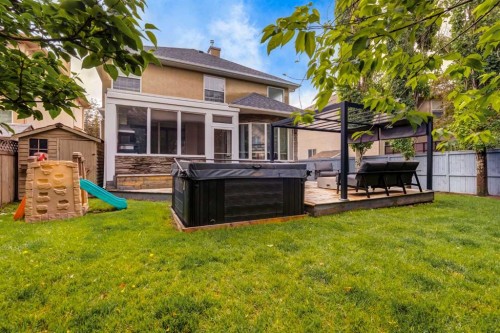 234 Strathridge Place Sw, Calgary, AB 