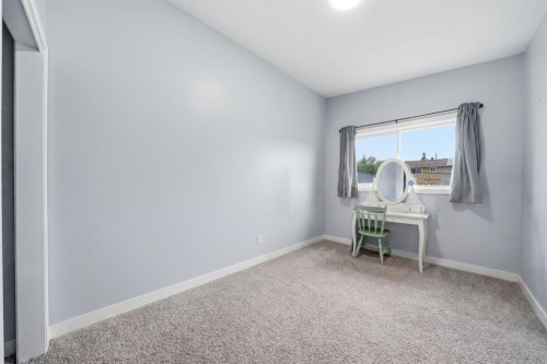 5626 Pensacola Crescent Se, Calgary, AB 