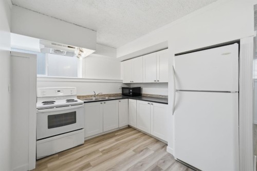 5626 Pensacola Crescent Se, Calgary, AB 