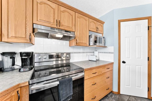 107 2A Avenue Nw, Diamond Valley, AB 
