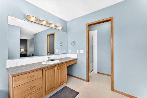 107 2A Avenue Nw, Diamond Valley, AB 