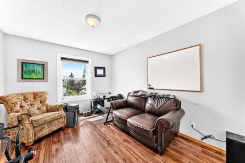 107 2A Avenue Nw, Diamond Valley, AB 