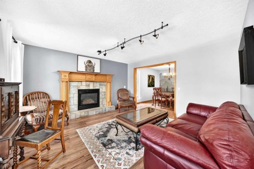 107 2A Avenue Nw, Diamond Valley, AB 