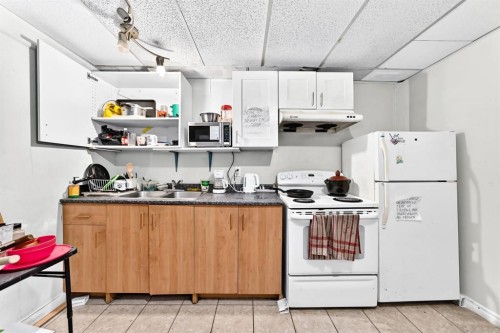 208 Temple Close Ne, Calgary, AB 
