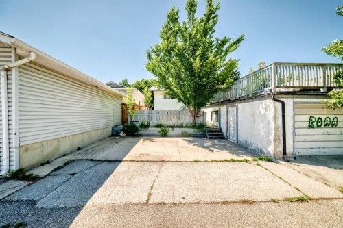 208 Temple Close Ne, Calgary, AB 