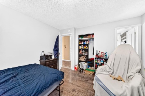 208 Temple Close Ne, Calgary, AB 