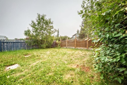 19 Berwick Crescent Nw, Calgary, AB - Outdoor