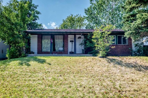 4940 Rundlewood Road Ne, Calgary, AB - Outdoor