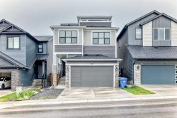 305 Edith Road NW Calgary, AB T3R 1Y8
