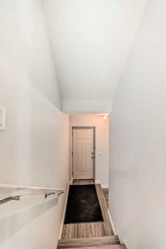 305 Edith Road Nw, Calgary, AB 
