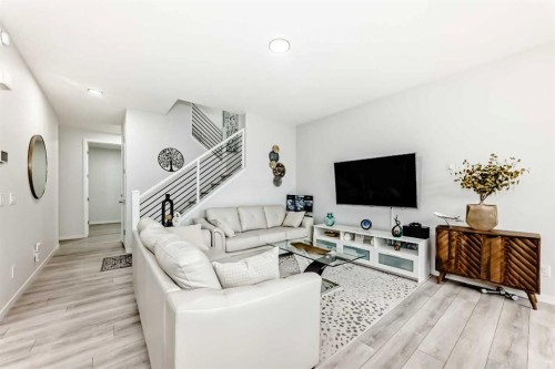 305 Edith Road Nw, Calgary, AB 