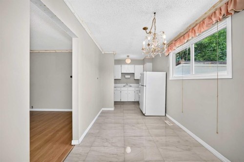 52 Doverdale Mews Se, Calgary, AB 