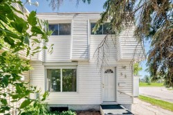 52 Doverdale Mews SE Calgary, AB T2B 1V9