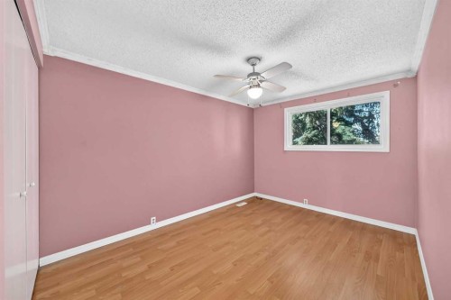 52 Doverdale Mews Se, Calgary, AB 