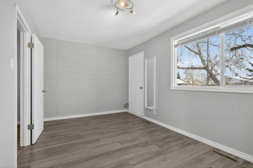303-2211 19 Street Ne, Calgary, AB - Indoor Photo Showing Other Room