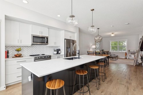 124 Wolf Willow Boulevard Se, Calgary, AB 