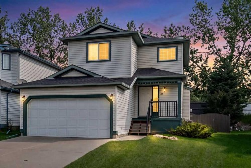 34 Alcock Close  Okotoks, AB T1S 1R8