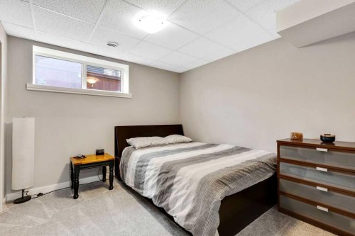 205 Aspenmere Way, Chestermere, AB - Indoor Photo Showing Bedroom