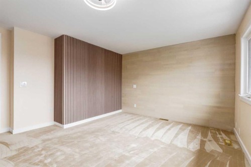 112-1190 Ranchview Road Nw, Calgary, AB - Indoor Photo Showing Other Room