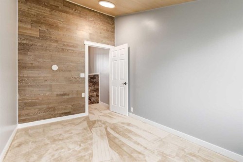 112-1190 Ranchview Road Nw, Calgary, AB - Indoor Photo Showing Other Room