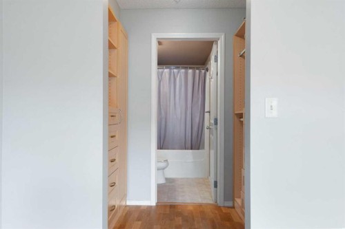 1102-70 Panamount Drive Nw, Calgary, AB - Indoor