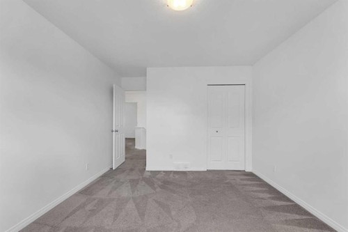 7 Saddlecrest Terrace Ne, Calgary, AB 