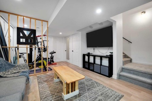 42 Midtown Boulevard Sw, Airdrie, AB - Indoor