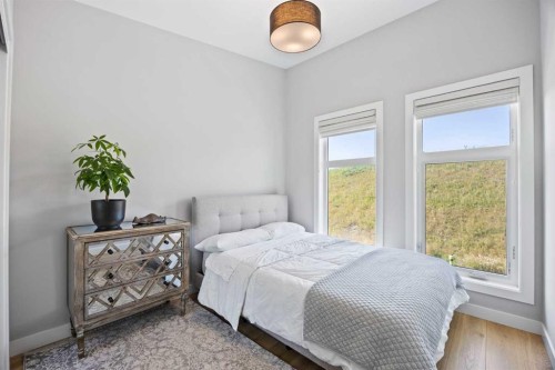 3044 85 Street Sw, Calgary, AB - Indoor Photo Showing Bedroom