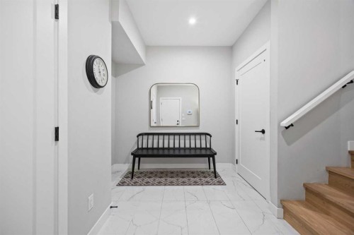 3044 85 Street Sw, Calgary, AB - Indoor Photo Showing Other Room