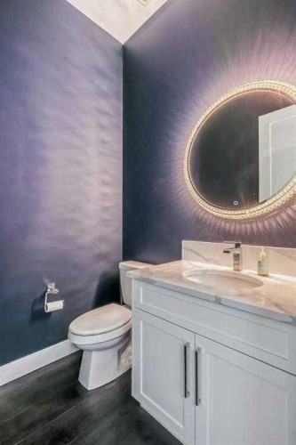 276 Cranbrook Point Se, Calgary, AB - Indoor Photo Showing Bathroom