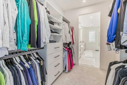 276 Cranbrook Point Se, Calgary, AB - Indoor With Storage