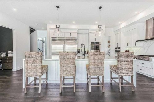 276 Cranbrook Point Se, Calgary, AB - Indoor Photo Showing Kitchen With Upgraded Kitchen