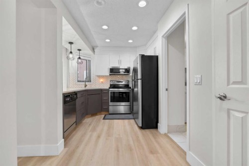 957 Applewood Drive Se, Calgary, AB 